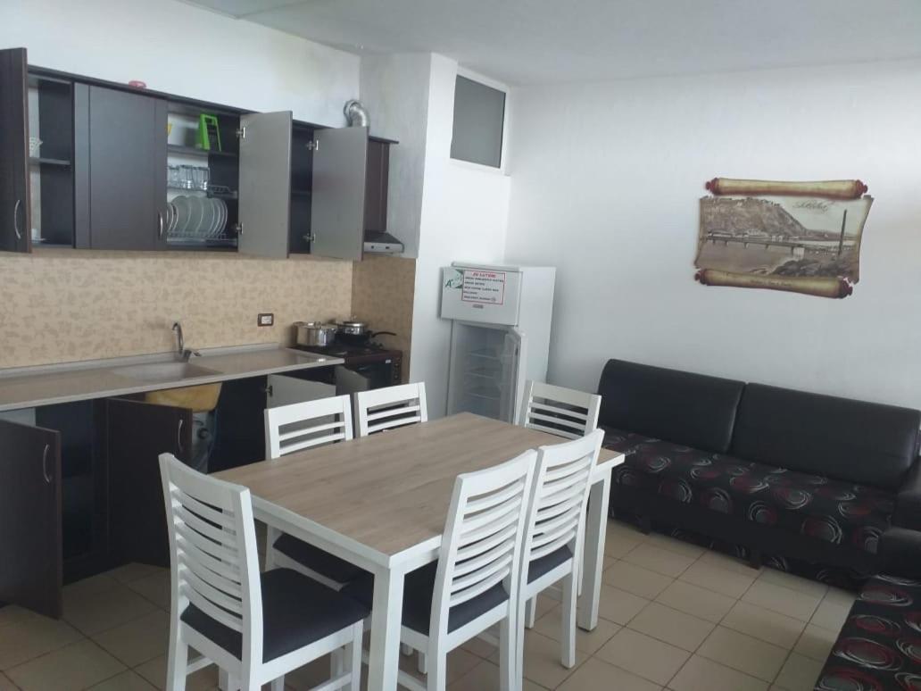 Apartmán Flat Ergli Velipojë Exteriér fotografie